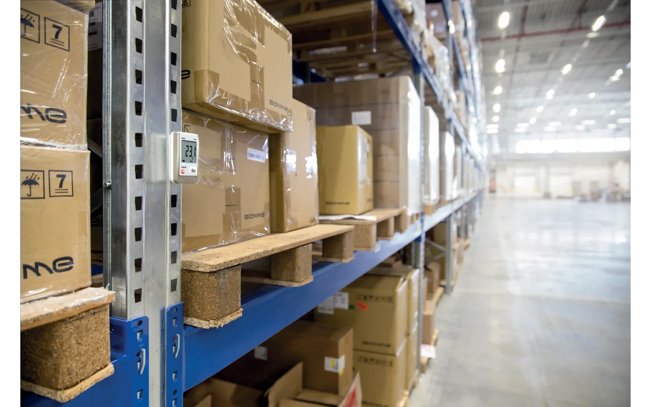 testo 175 T1, 1-channel temperature logger with internal sensor (NTC) incl. wall holder, lock, batteries and calibration protocol - Image 4