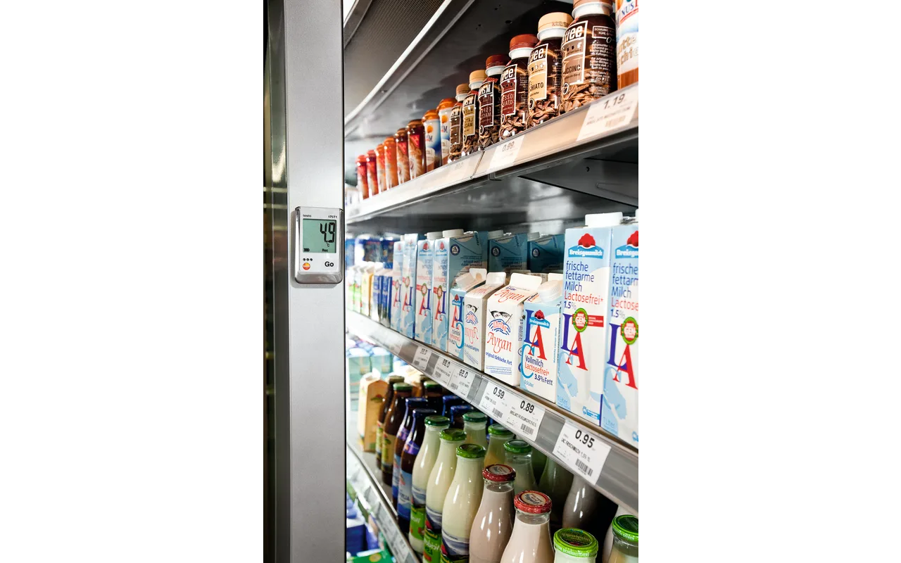 testo 175 T1, 1-channel temperature logger with internal sensor (NTC) incl. wall holder, lock, batteries and calibration protocol - Image 6