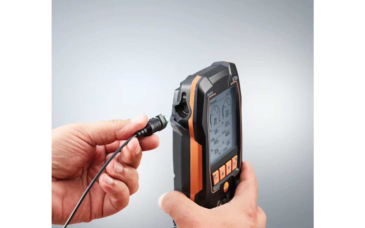 testo 570s Smart Vacuum Kit - Smart digital manifold with wireless vacuum and clamp temperature probes - Image 5